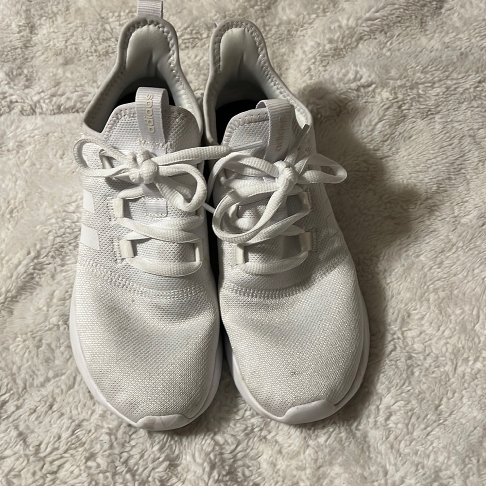 Excellent condition Adidas women’s white tennis shoes size 9